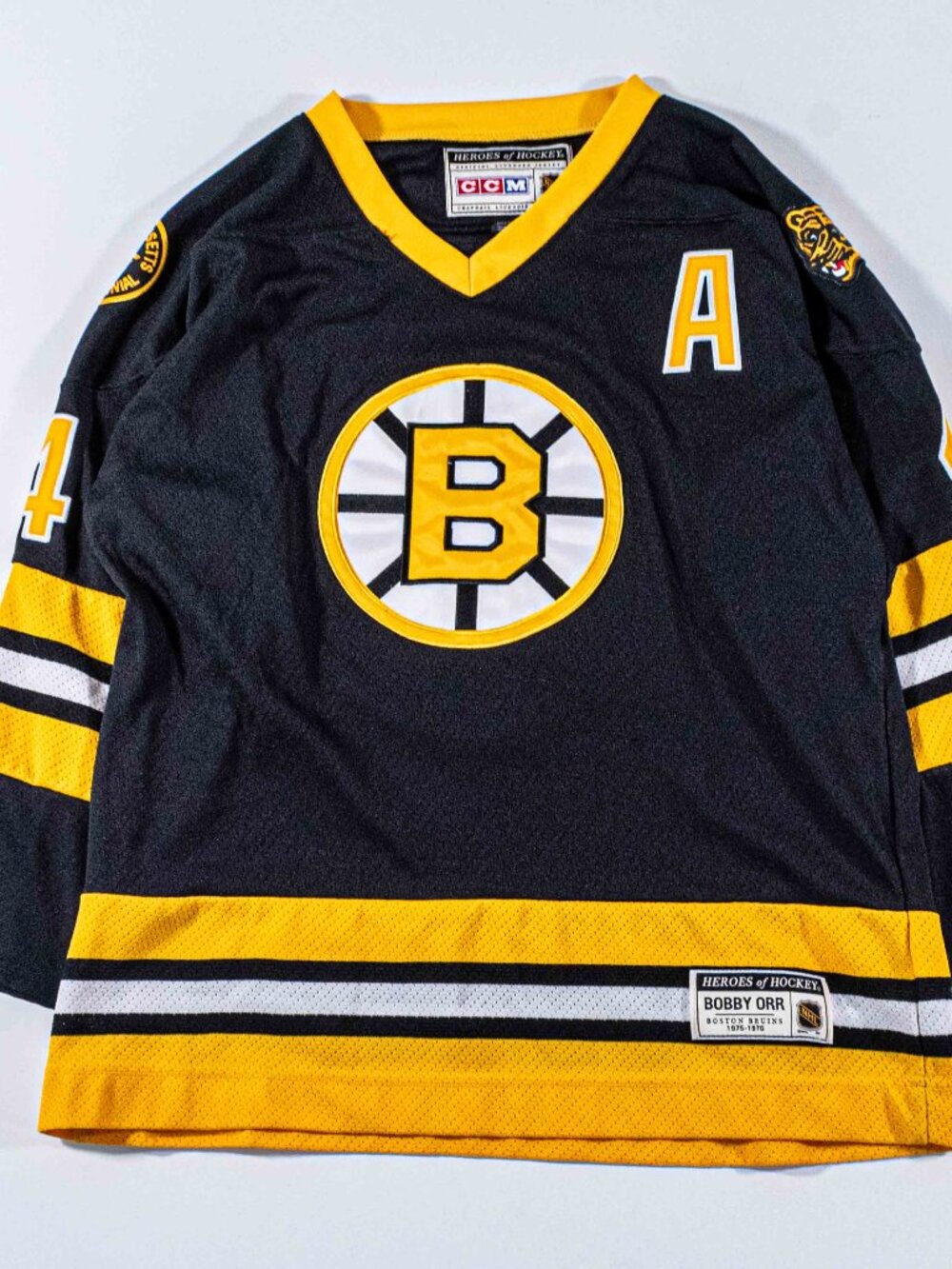Bobby Orr Boston Bruins CCM Jersey Youth L/XL Heroes of Hockey Throwback #4